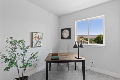 Flex room, set up as an office