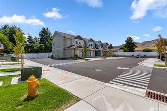 1030 Finch Lane #E2 — brokerage listing photo